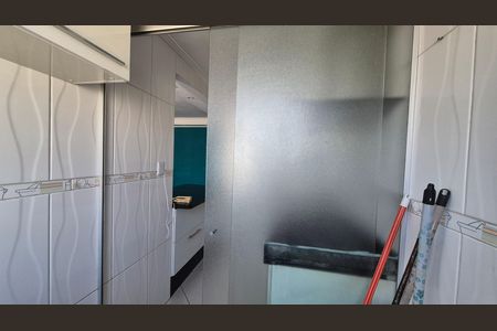 Lavanderia de apartamento para alugar com 2 quartos, 54m² em Parque Sao Vicente, Santo André