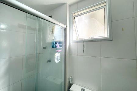 Apartamento à venda com 100m², 3 quartos e 2 vagas Apartamento à venda com 100m², 3 quartos e 2 vagasBanheiro da Suíte