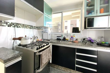 Apartamento à venda com 100m², 3 quartos e 2 vagas Apartamento à venda com 100m², 3 quartos e 2 vagasCozinha