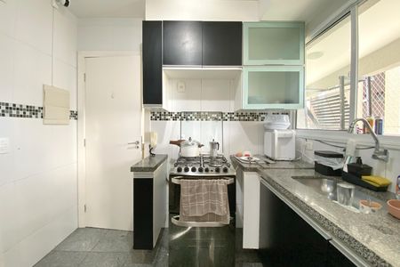 Apartamento à venda com 100m², 3 quartos e 2 vagas Apartamento à venda com 100m², 3 quartos e 2 vagasCozinha