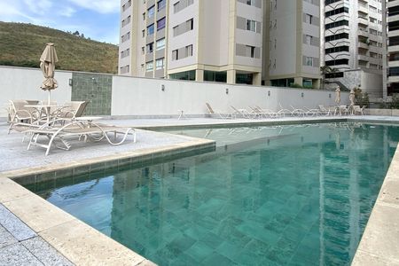 Apartamento à venda com 100m², 3 quartos e 2 vagas Apartamento à venda com 100m², 3 quartos e 2 vagasÁrea comum - Piscina