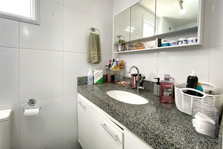 Apartamento à venda com 100m², 3 quartos e 2 vagas Apartamento à venda com 100m², 3 quartos e 2 vagasBanheiro da Suíte