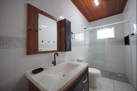Casa para alugar com 180m², 3 quartos e 4 vagasBanheiro Social