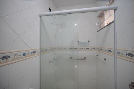 Casa para alugar com 180m², 3 quartos e 4 vagasBanheiro Social