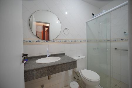 Casa para alugar com 180m², 3 quartos e 4 vagasBanheiro Social