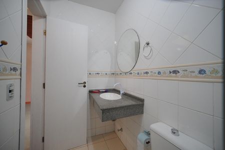 Casa para alugar com 180m², 3 quartos e 4 vagasBanheiro Social
