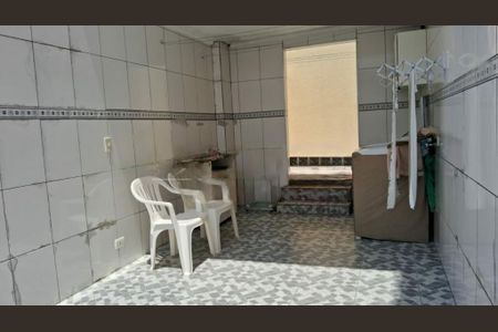 Casa à venda com 3 quartos, 136m² em Vila Inglesa, São Paulo