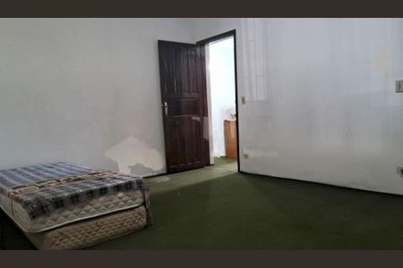 Casa à venda com 3 quartos, 136m² em Vila Inglesa, São Paulo