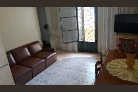 Casa à venda com 3 quartos, 136m² em Vila Inglesa, São Paulo