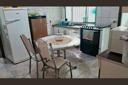 Casa à venda com 136m², 3 quartos e 1 vaga