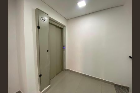 Studio para alugar com 22m², 1 quarto e sem vaga Studio para alugar com 22m², 1 quarto e sem vagaElevador