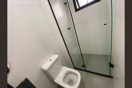 Banheiro de kitnet/studio para alugar com 1 quarto, 22m² em Vila Mariana, São Paulo