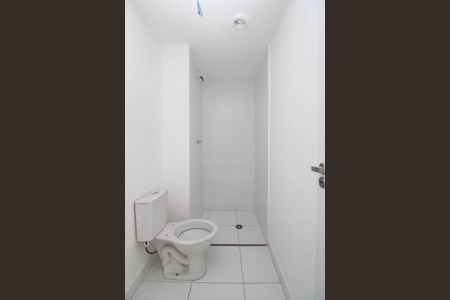 Banheiro de apartamento para alugar com 2 quartos, 44m² em Vila Andrade, São Paulo