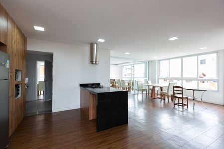 Apartamento à venda com 100m², 3 quartos e 2 vagas Apartamento à venda com 100m², 3 quartos e 2 vagasSalão de Festas