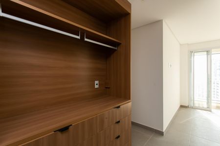 Apartamento à venda com 100m², 3 quartos e 2 vagas Apartamento à venda com 100m², 3 quartos e 2 vagasCloset da Suíte