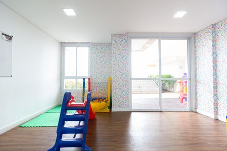 Apartamento à venda com 100m², 3 quartos e 2 vagas Apartamento à venda com 100m², 3 quartos e 2 vagasÁrea comum - Brinquedoteca