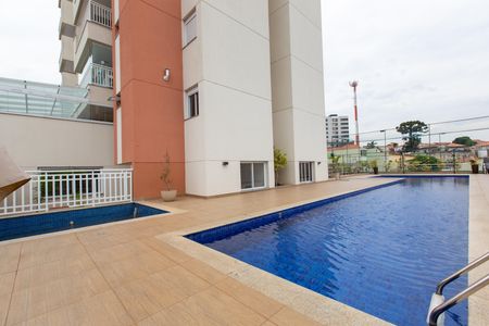 Apartamento à venda com 100m², 3 quartos e 2 vagas Apartamento à venda com 100m², 3 quartos e 2 vagasÁrea comum - Piscina