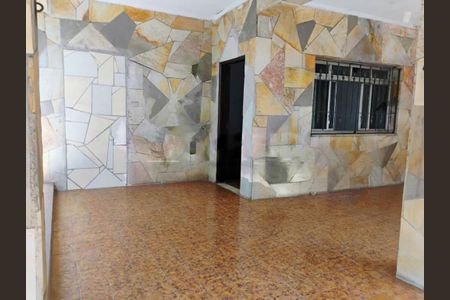 Casa à venda com 3 quartos, 275m² em Vila Romano, São Paulo