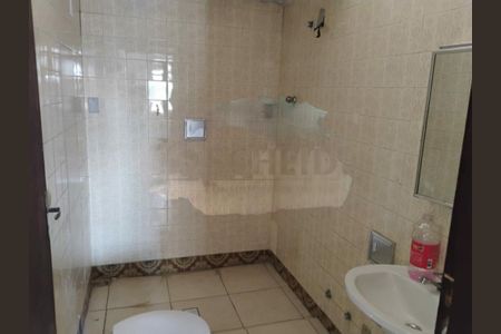 Casa à venda com 3 quartos, 275m² em Vila Romano, São Paulo