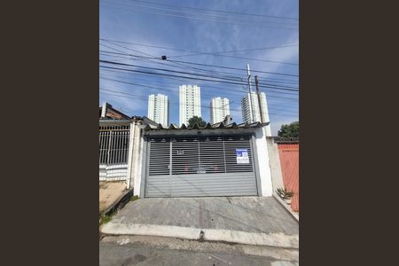 Casa para alugar com 140m², 3 quartos e 2 vagas Casa para alugar com 140m², 3 quartos e 2 vagasFachada