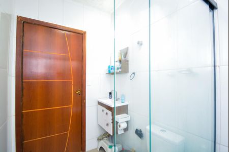Casa para alugar com 140m², 3 quartos e 2 vagasBanheiro Social