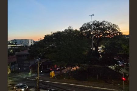 Apartamento à venda com 75m², 2 quartos e 1 vaga