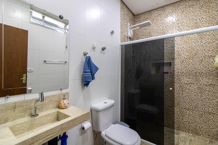 Casa à venda com 145m², 3 quartos e 1 vaga Casa à venda com 145m², 3 quartos e 1 vagaBanheiro