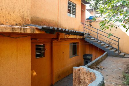 Casa para alugar com 40m², 2 quartos e sem vaga Casa para alugar com 40m², 2 quartos e sem vagaQuintal