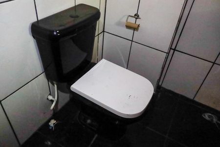 Casa para alugar com 40m², 2 quartos e sem vaga Casa para alugar com 40m², 2 quartos e sem vagaBanheiro