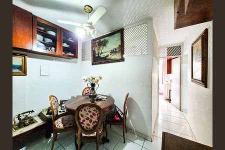 Apartamento à venda com 48m², 2 quartos e 1 vaga Apartamento à venda com 48m², 2 quartos e 1 vagaSala