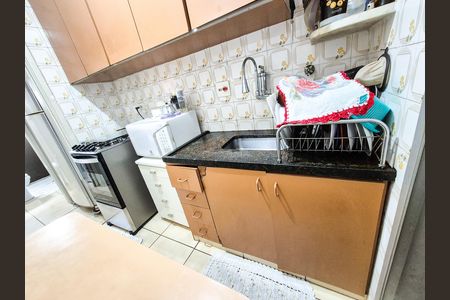 Apartamento à venda com 48m², 2 quartos e 1 vaga Apartamento à venda com 48m², 2 quartos e 1 vagaCozinha