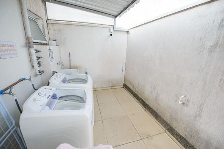 Apartamento para alugar com 27m², 1 quarto e 1 vaga Apartamento para alugar com 27m², 1 quarto e 1 vagaÁrea comum - Lavanderia