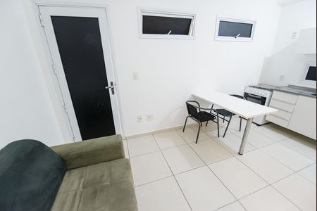 Sala de apartamento para alugar com 1 quarto, 27m² em Lavadouro de Areia, Taubaté