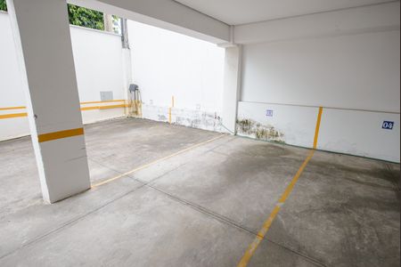 Apartamento para alugar com 27m², 1 quarto e 1 vaga Apartamento para alugar com 27m², 1 quarto e 1 vagaGaragem