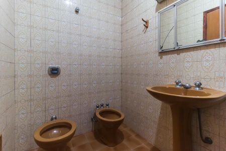 Casa para alugar com 167m², 4 quartos e 2 vagas Casa para alugar com 167m², 4 quartos e 2 vagasBanheiro da Suíte