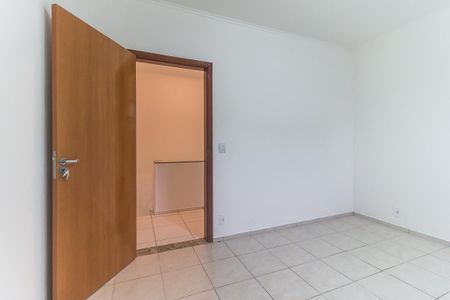 Casa para alugar com 167m², 4 quartos e 2 vagas Casa para alugar com 167m², 4 quartos e 2 vagasQuarto 2
