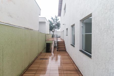 Casa para alugar com 167m², 4 quartos e 2 vagas Casa para alugar com 167m², 4 quartos e 2 vagasCorredor