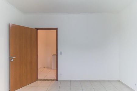 Casa para alugar com 167m², 4 quartos e 2 vagas Casa para alugar com 167m², 4 quartos e 2 vagasQuarto 2