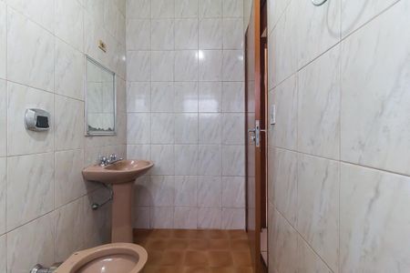 Casa para alugar com 167m², 4 quartos e 2 vagas Casa para alugar com 167m², 4 quartos e 2 vagasBanheiro