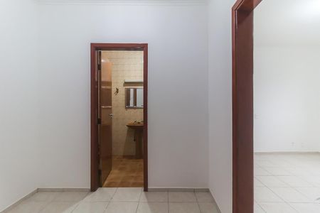 Casa para alugar com 167m², 4 quartos e 2 vagas Casa para alugar com 167m², 4 quartos e 2 vagasQuarto 1 - Suíte