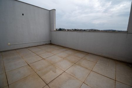 Casa para alugar com 306m², 2 quartos e 2 vagas