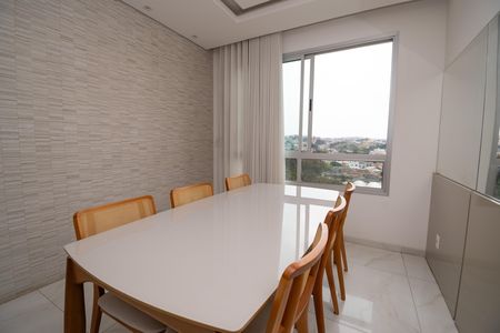 Casa para alugar com 306m², 2 quartos e 2 vagas