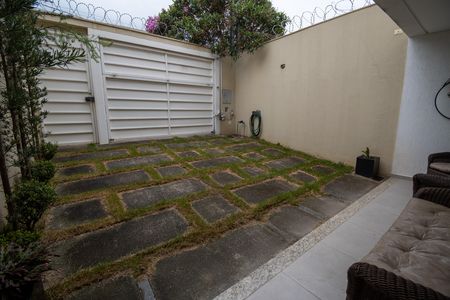 Casa para alugar com 306m², 2 quartos e 2 vagas