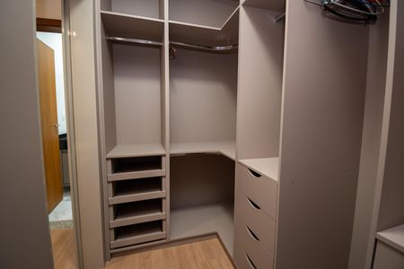 Casa para alugar com 306m², 2 quartos e 2 vagas