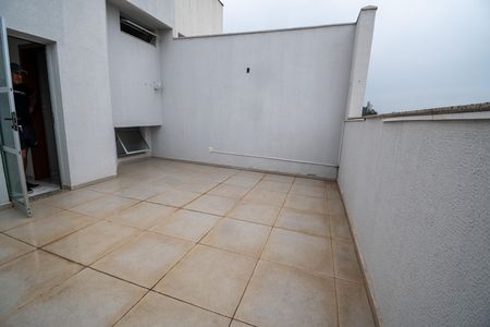 Casa para alugar com 306m², 2 quartos e 2 vagas