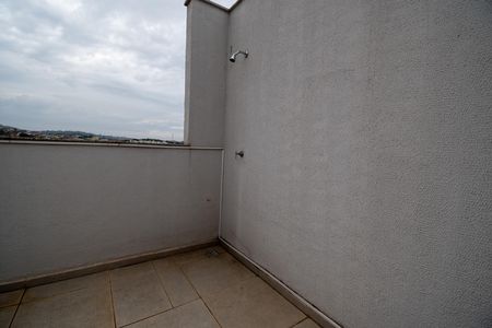 Casa para alugar com 306m², 2 quartos e 2 vagas