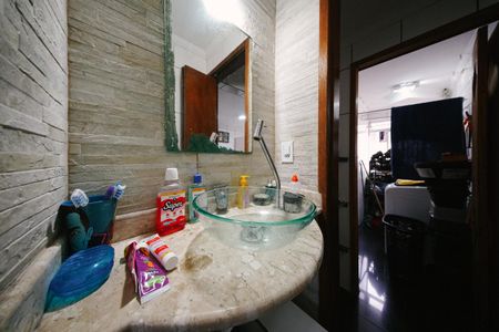 Apartamento para alugar com 45m², 2 quartos e 1 vaga Apartamento para alugar com 45m², 2 quartos e 1 vagaBanheiro