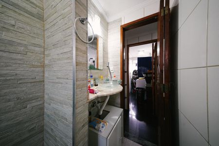 Apartamento para alugar com 45m², 2 quartos e 1 vaga Apartamento para alugar com 45m², 2 quartos e 1 vagaBanheiro