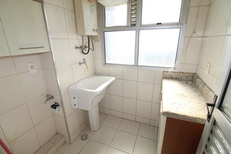 Apartamento para alugar com 64m², 3 quartos e 1 vagaÁrea de Serviço