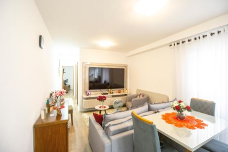 Apartamento à venda com 51m², 2 quartos e 1 vaga Apartamento à venda com 51m², 2 quartos e 1 vagaSala